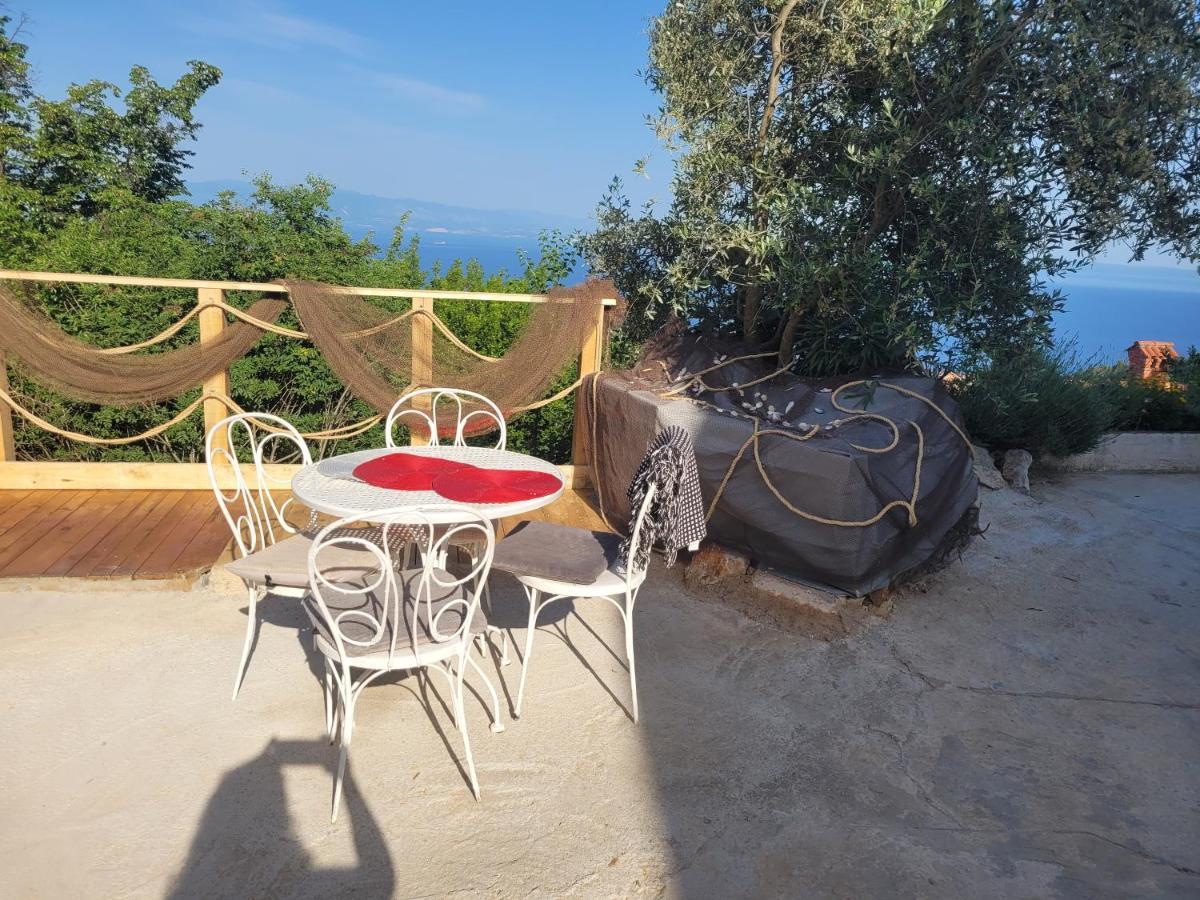 Ferienwohnung Mit Pool Kroatien Mit Meerblick Und Pool Lovran Exterior foto