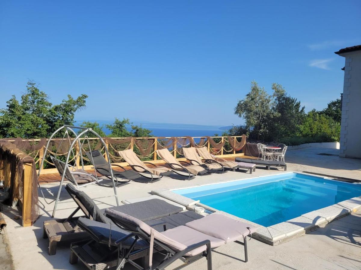 Ferienwohnung Mit Pool Kroatien Mit Meerblick Und Pool Lovran Exterior foto