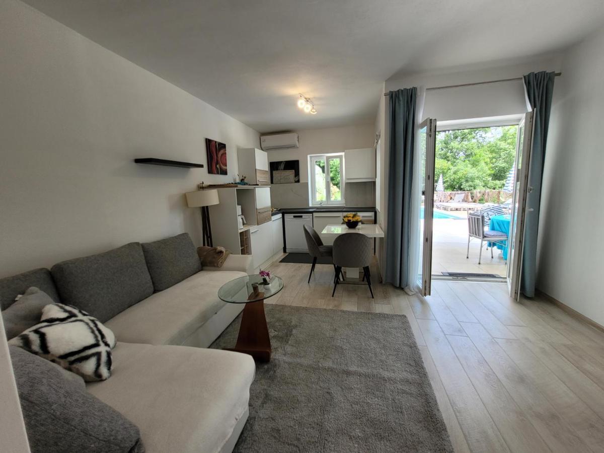 Ferienwohnung Mit Pool Kroatien Mit Meerblick Und Pool Lovran Exterior foto